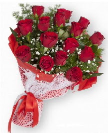 11 kırmızı gülden buket  Sakarya internetten çiçek satışı 