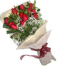 11 adet kirmizi güllerden özel buket  Sakarya online çiçekçi , çiçek siparişi 